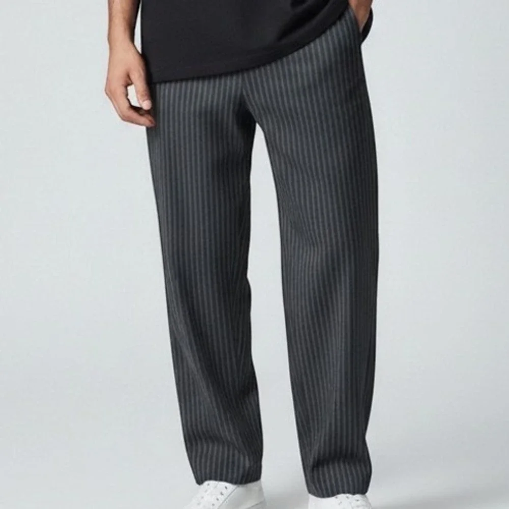Banana Republic Pinstripe Trousers Mens 35x30 Charcoal Gray Excellent Straight